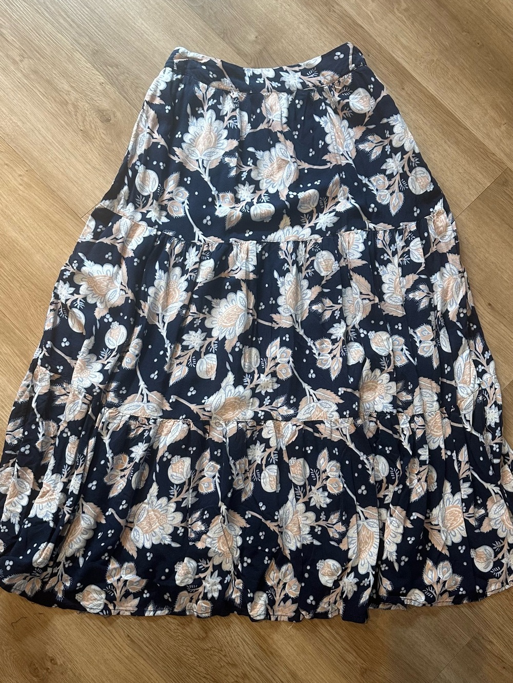 Rachel Zoe floral midi skirt Small